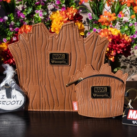 Coin purse available in my closet - Picture 2 of 7